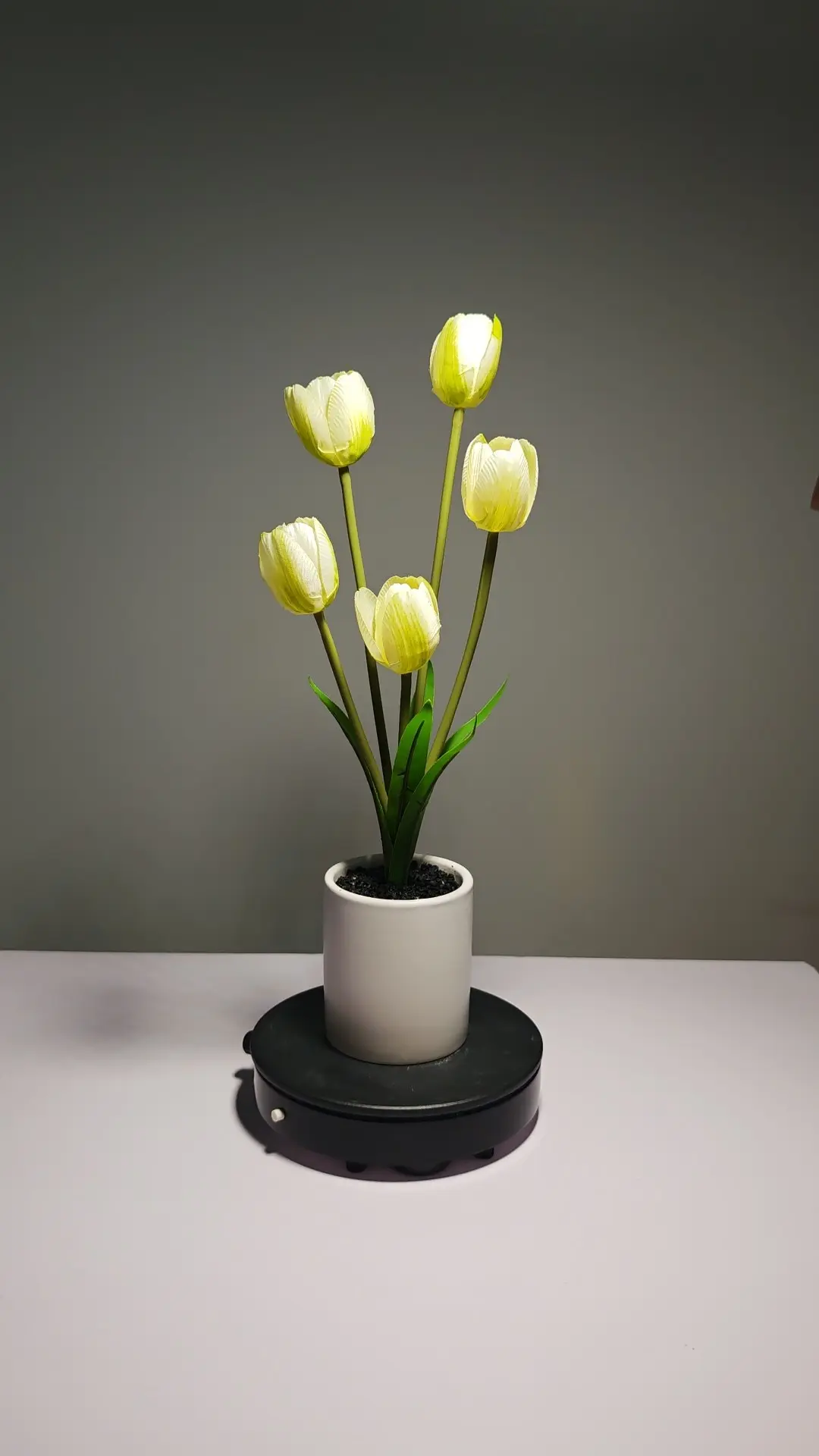 Tulipanes Amarillos Artificiales | Textura suave y delicada - Image 3