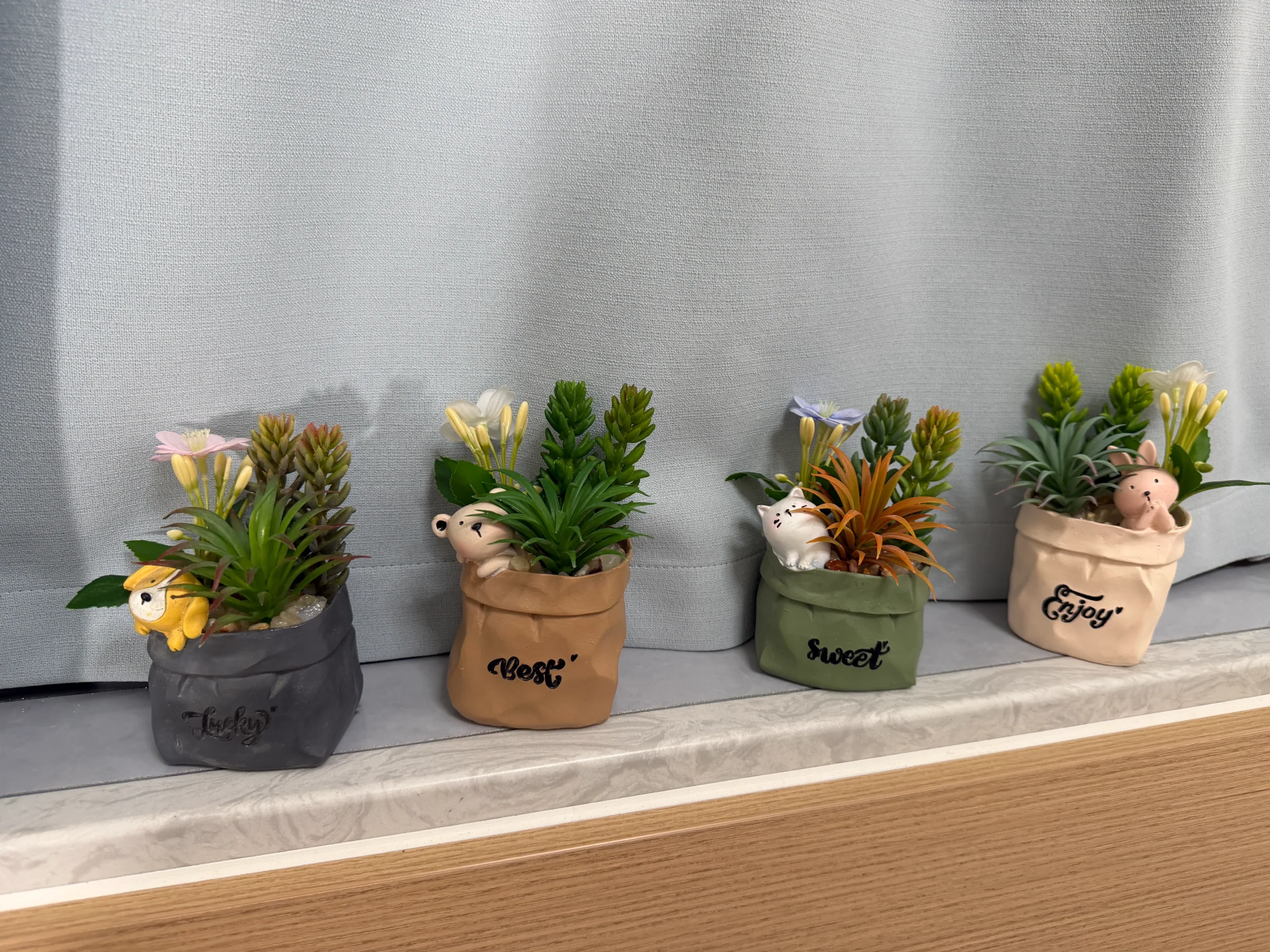 DR0093 (3) - Decoración con Suculentas y Flores