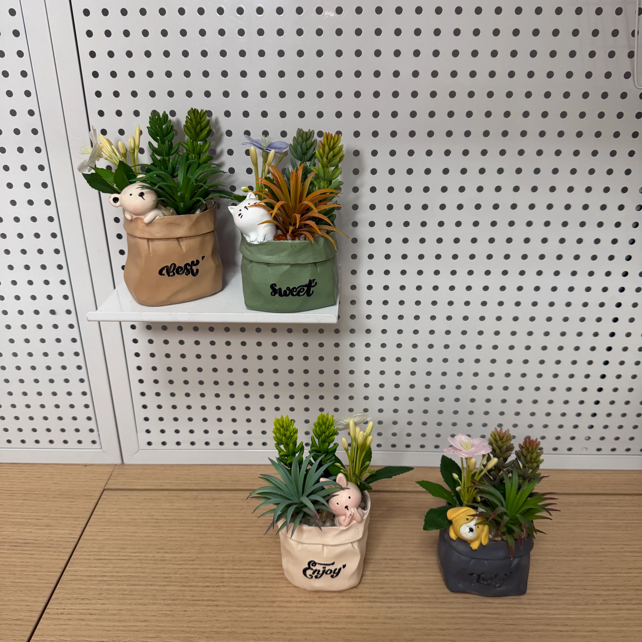 DR0093 (5) - Decoración con Suculentas y Flores